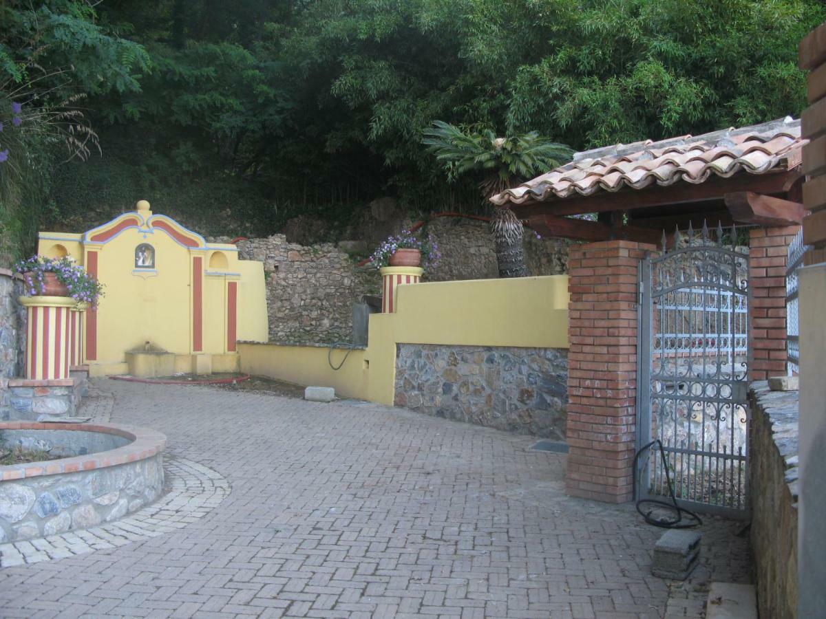 Azienda Agrituristica Le Terre Di San Leonardo Cetraro Ngoại thất bức ảnh
